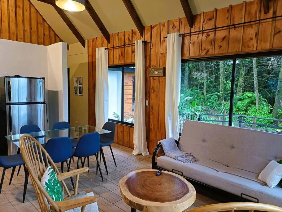 Les Cerca Chalet
